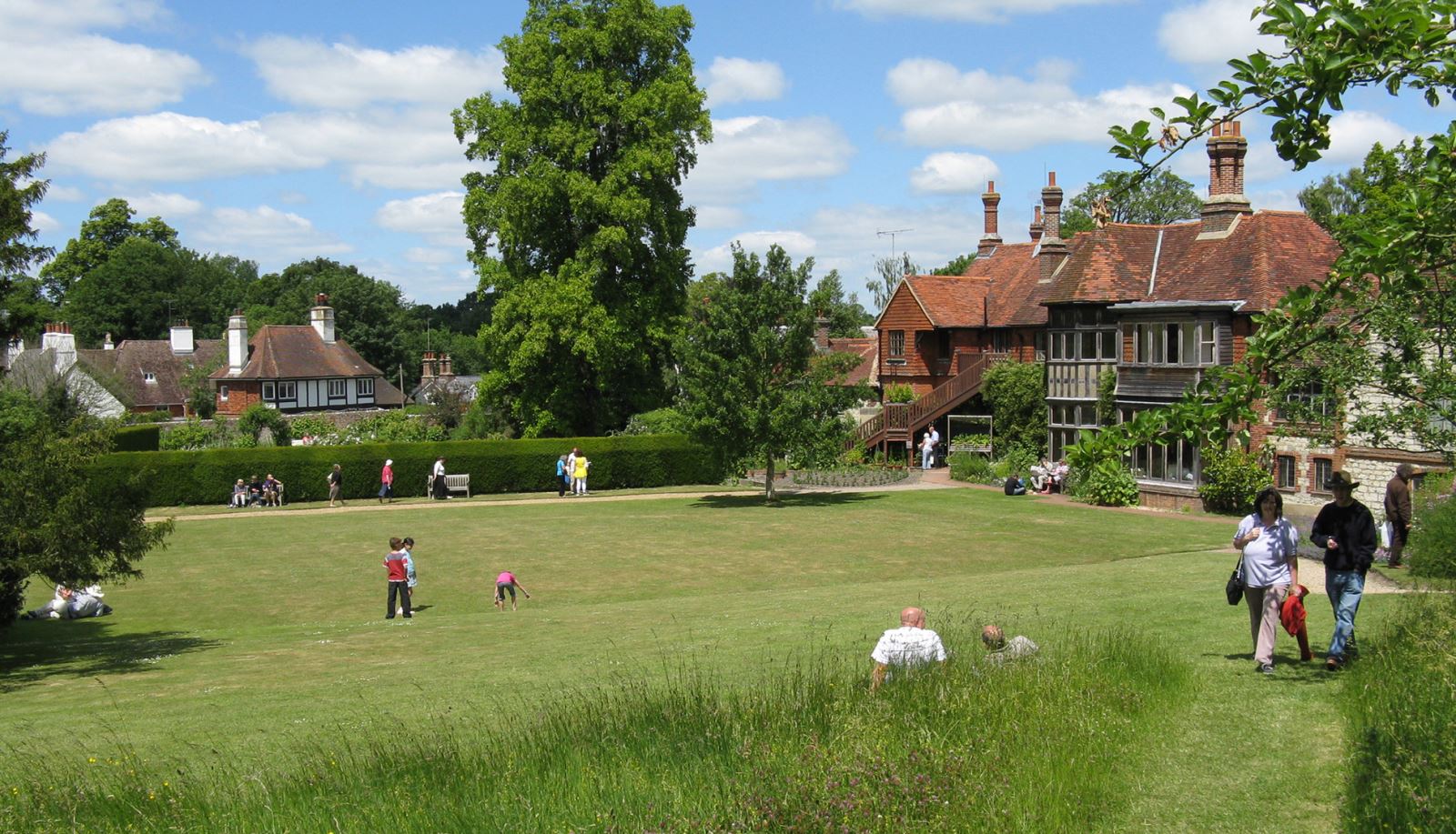 Giolbert White and Oates Collection Museum Garden